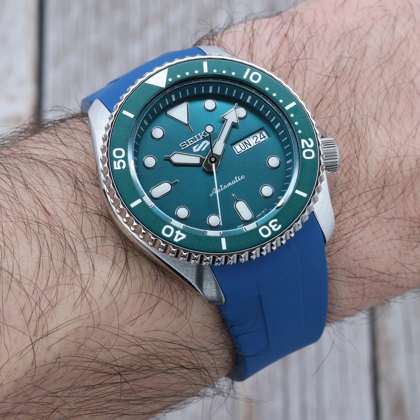 Rubber Strap Bleu pour Seiko 5 42,5mm Braxen