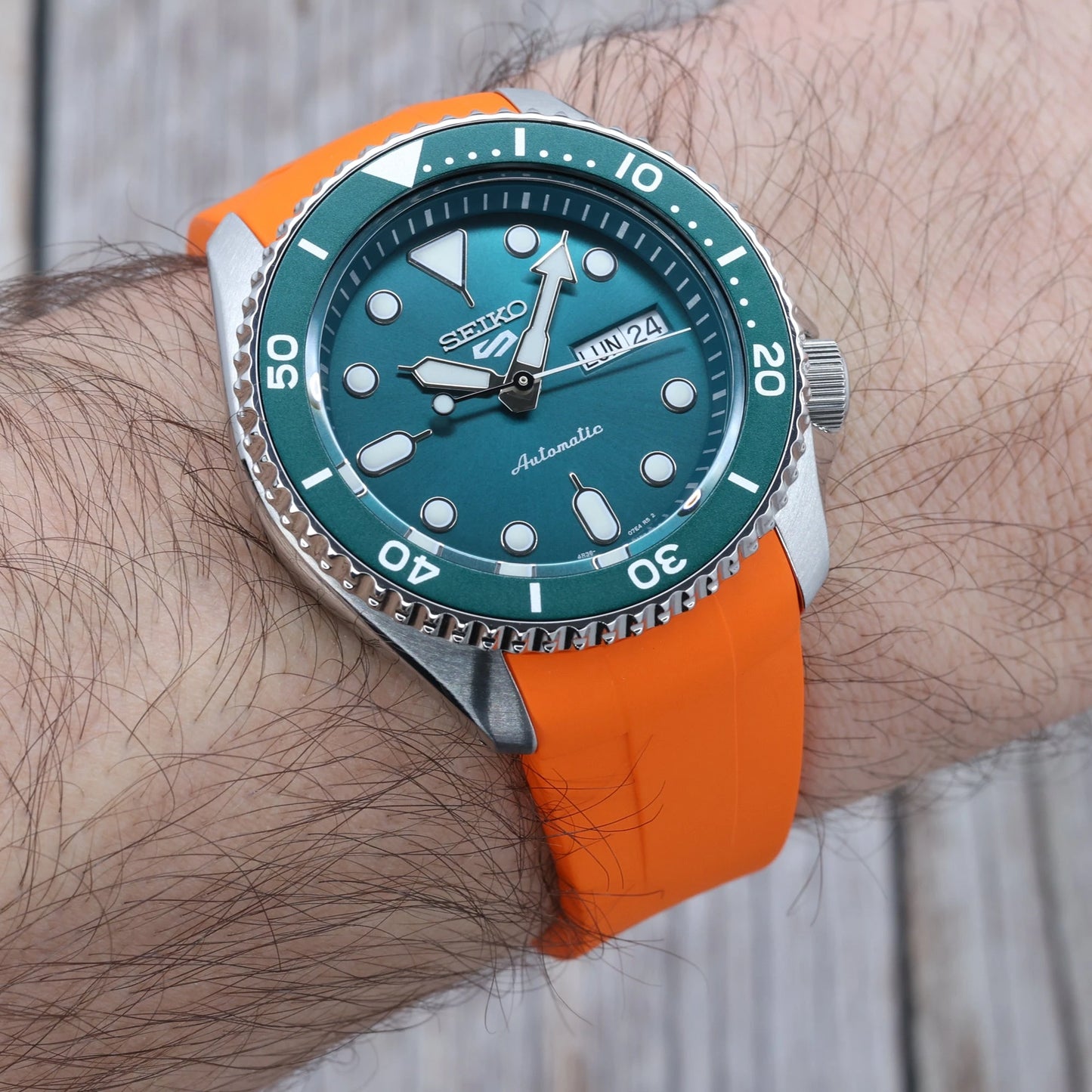 Rubber Strap Orange pour Seiko 5 42,5mm Braxen