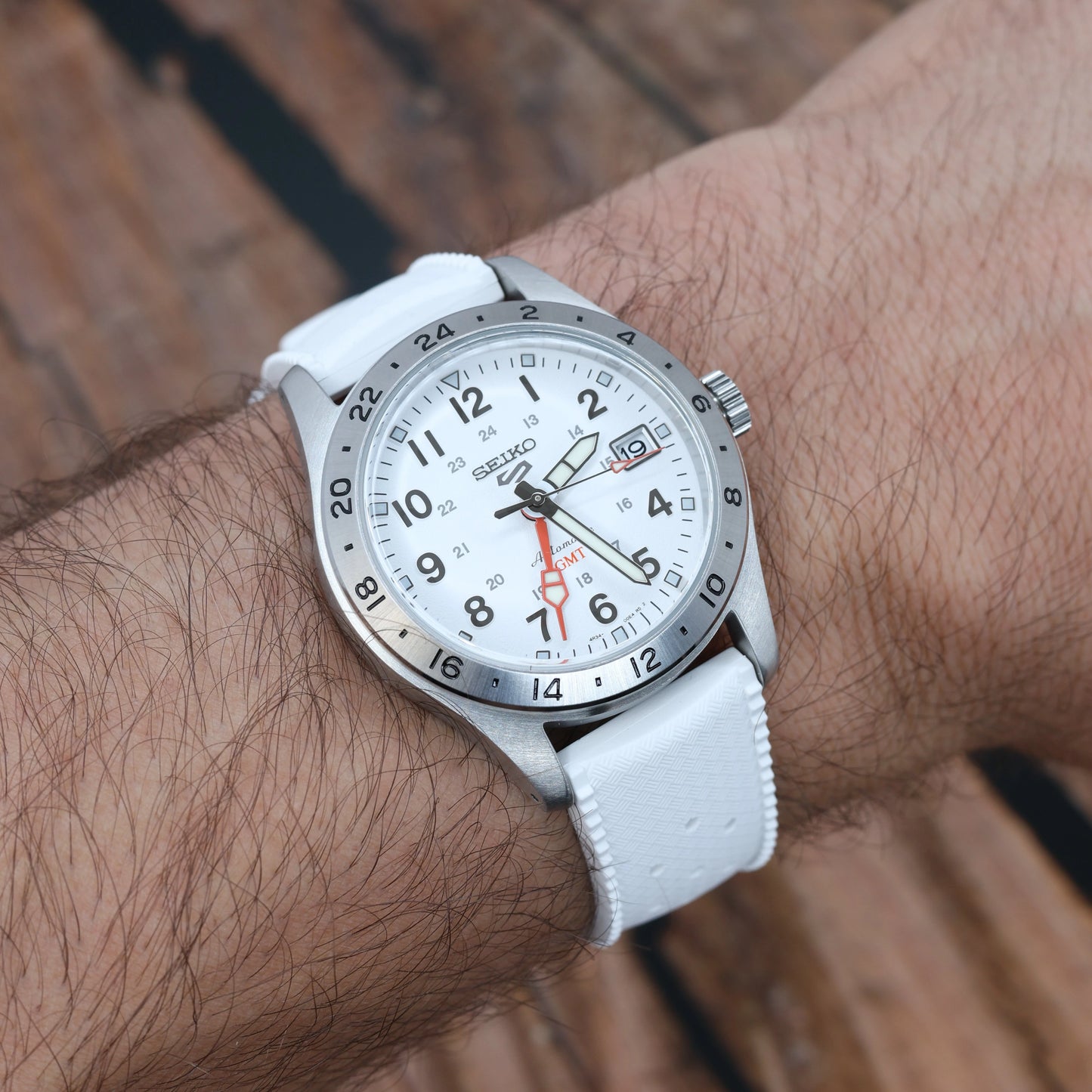 Bracelet Montre Caoutchouc FKM Blanc Perforé Vintage Diver Braxen